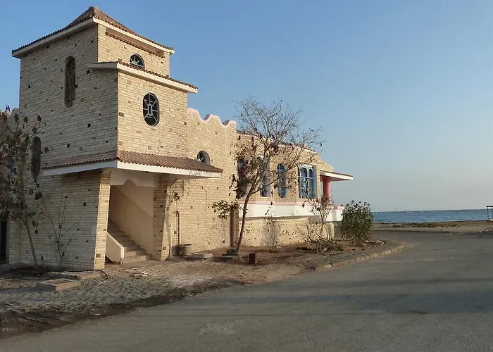 Konukevi Diving Station - Reef Marsa Alem